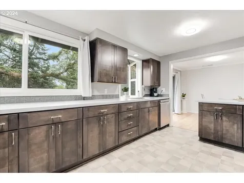 6450 Sw Fisher Avenue Beaverton OR 97008