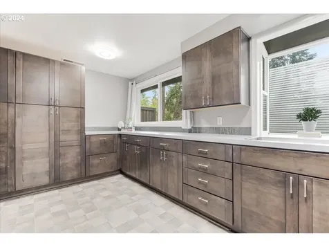 6450 Sw Fisher Avenue Beaverton OR 97008