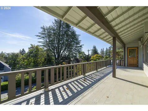 1069 SW Westwood Drive Portland OR 97239
