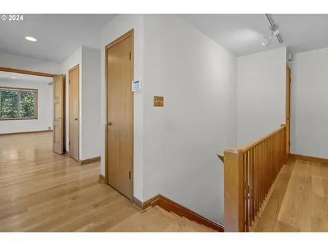 1069 SW Westwood Drive Portland OR 97239