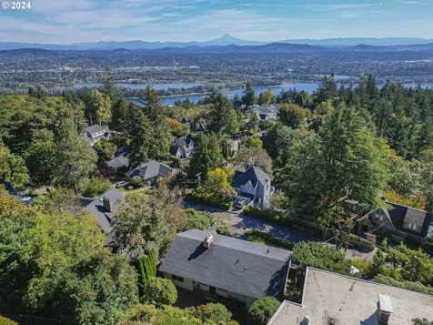 1069 SW Westwood Drive Portland OR 97239