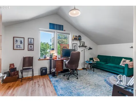 1114 Polk Street Eugene OR 97402