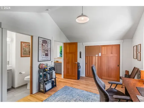 1114 Polk Street Eugene OR 97402