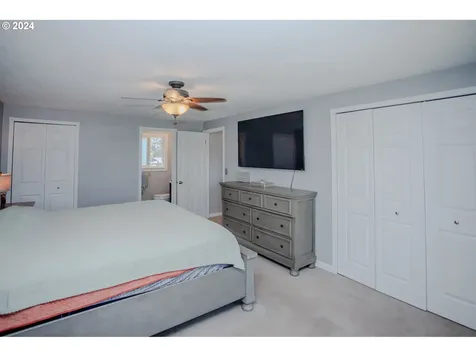 2422 SW 23rd Street Troutdale OR 97060