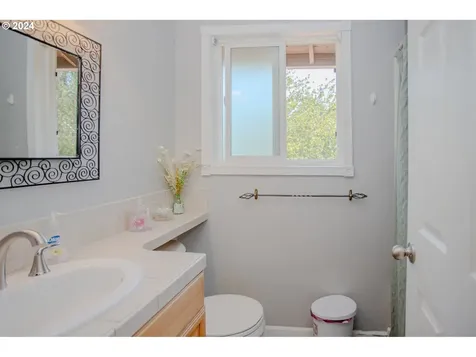 2422 SW 23rd Street Troutdale OR 97060