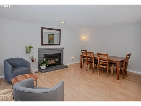 2422 SW 23rd Street Troutdale OR 97060