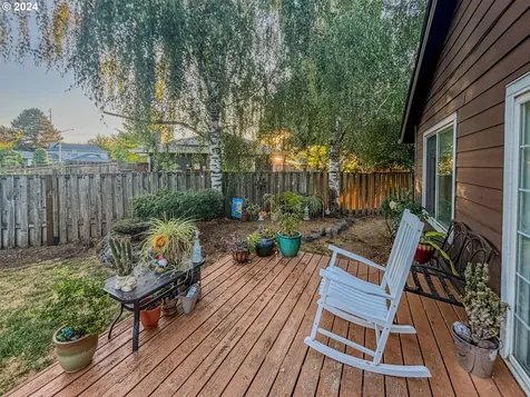 2422 SW 23rd Street Troutdale OR 97060