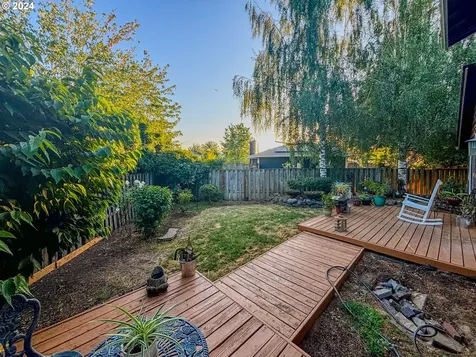 2422 SW 23rd Street Troutdale OR 97060