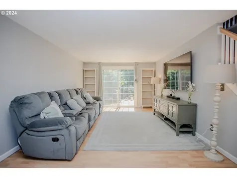 2422 SW 23rd Street Troutdale OR 97060