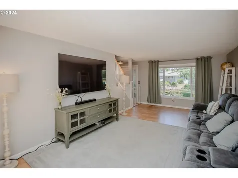 2422 SW 23rd Street Troutdale OR 97060