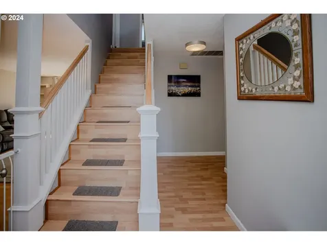 2422 SW 23rd Street Troutdale OR 97060