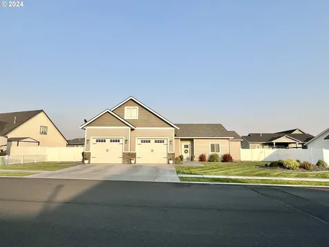 415 SW Cottonwood Drive Hermiston OR 97838