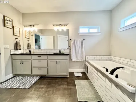 415 SW Cottonwood Drive Hermiston OR 97838