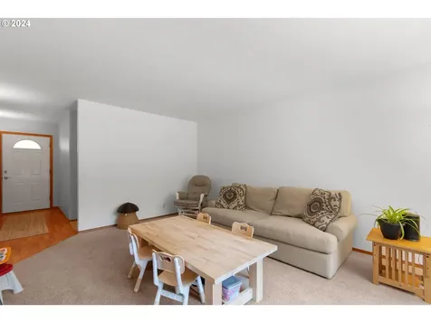 16940 Sw Orchard Street Clatskanie OR 97016