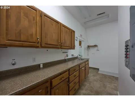 204 Residence Street Enterprise OR 97828