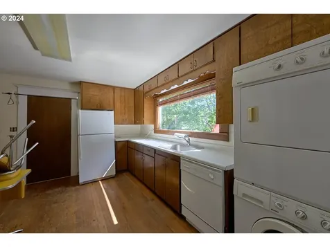 204 Residence Street Enterprise OR 97828