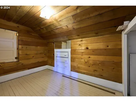 204 Residence Street Enterprise OR 97828