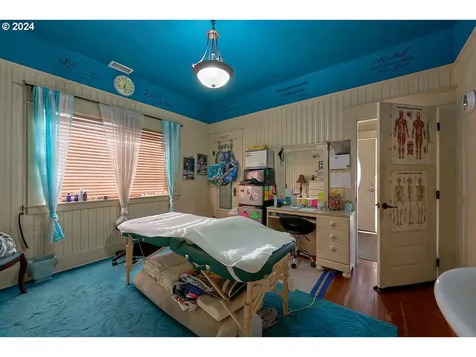 204 Residence Street Enterprise OR 97828