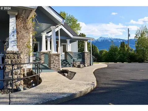 204 Residence Street Enterprise OR 97828