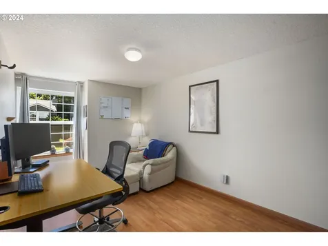 11009 Se Henderson Street Portland OR 97266