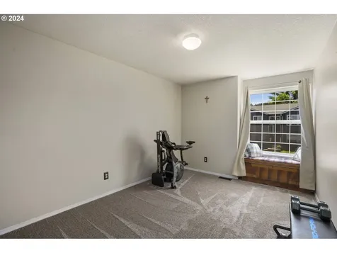 11009 Se Henderson Street Portland OR 97266