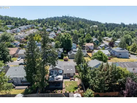 11009 Se Henderson Street Portland OR 97266