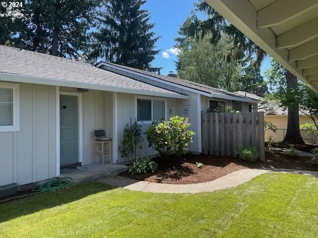 10172 Sw Crystal Street Beaverton OR 97008
