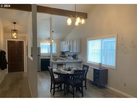 10172 Sw Crystal Street Beaverton OR 97008