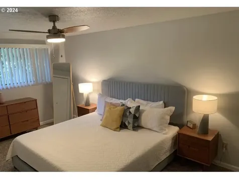 10172 Sw Crystal Street Beaverton OR 97008