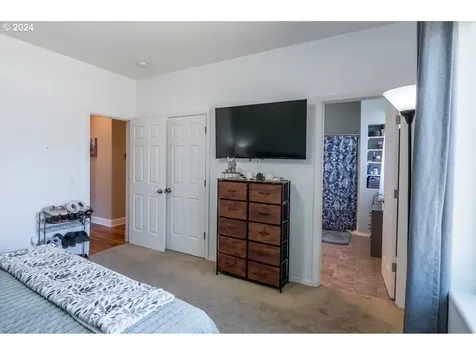 5551 Livingston Avenue Eugene OR 97402