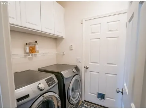5551 Livingston Avenue Eugene OR 97402