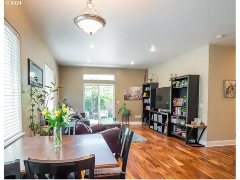 5551 Livingston Avenue Eugene OR 97402