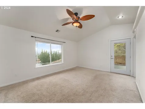 243 Summerwood Street Roseburg OR 97471