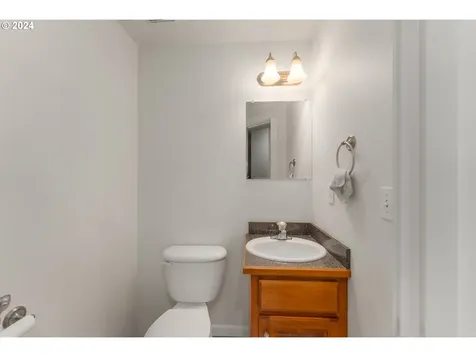 243 Summerwood Street Roseburg OR 97471