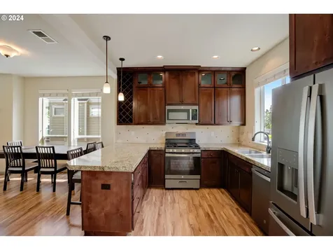 7745 Ne Mary Beth Lane Hillsboro OR 97124