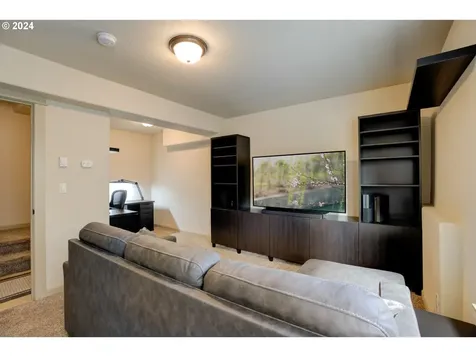7745 Ne Mary Beth Lane Hillsboro OR 97124