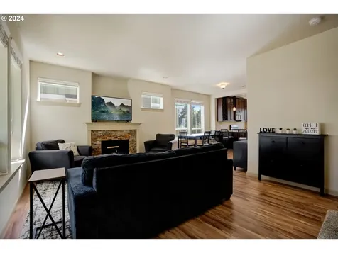 7745 Ne Mary Beth Lane Hillsboro OR 97124