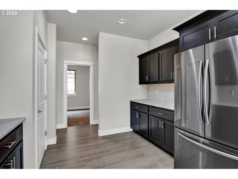 1324 Ne Rocky Drive Roseburg OR 97470