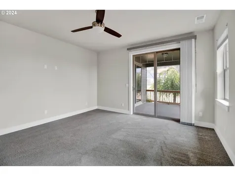 1324 Ne Rocky Drive Roseburg OR 97470