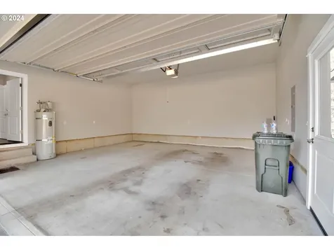 1324 Ne Rocky Drive Roseburg OR 97470