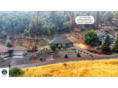 1324 Ne Rocky Drive Roseburg OR 97470