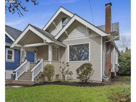 3839 Se Ivon Street Portland OR 97202
