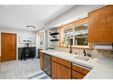 635 Sky Lane Forest Grove OR 97116