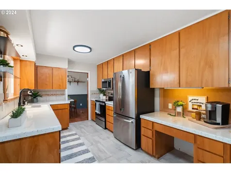 635 Sky Lane Forest Grove OR 97116