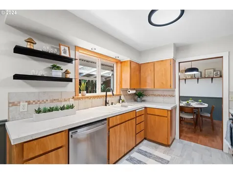 635 Sky Lane Forest Grove OR 97116