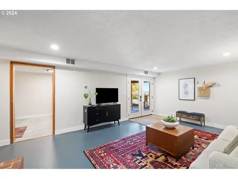 635 Sky Lane Forest Grove OR 97116