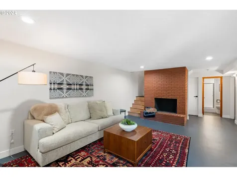 635 Sky Lane Forest Grove OR 97116
