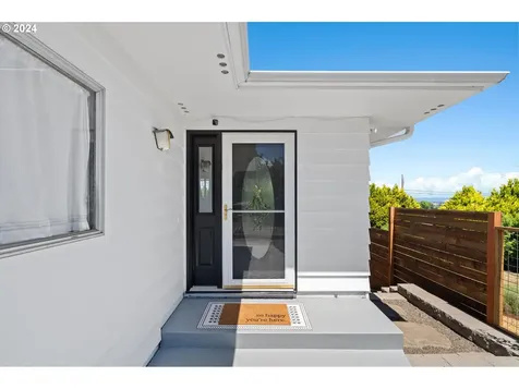 635 Sky Lane Forest Grove OR 97116