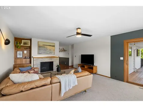 635 Sky Lane Forest Grove OR 97116