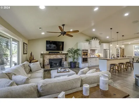 9780 Sw Clark Hill Road Beaverton OR 97007